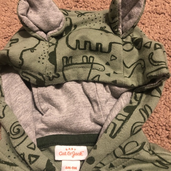 Zip up hoodie size 6-9 months. - Picture 4 of 4